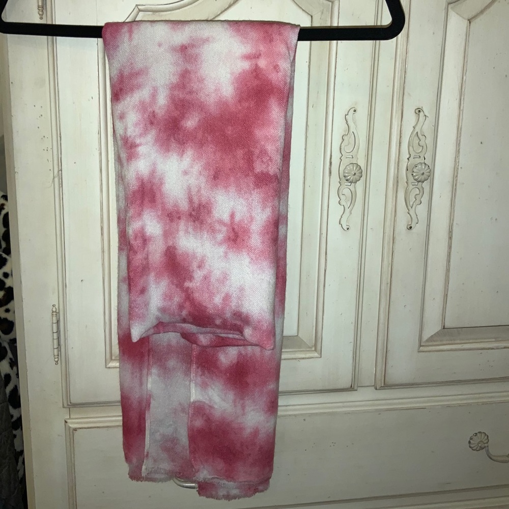 Pink and White tie dye sarong wrap